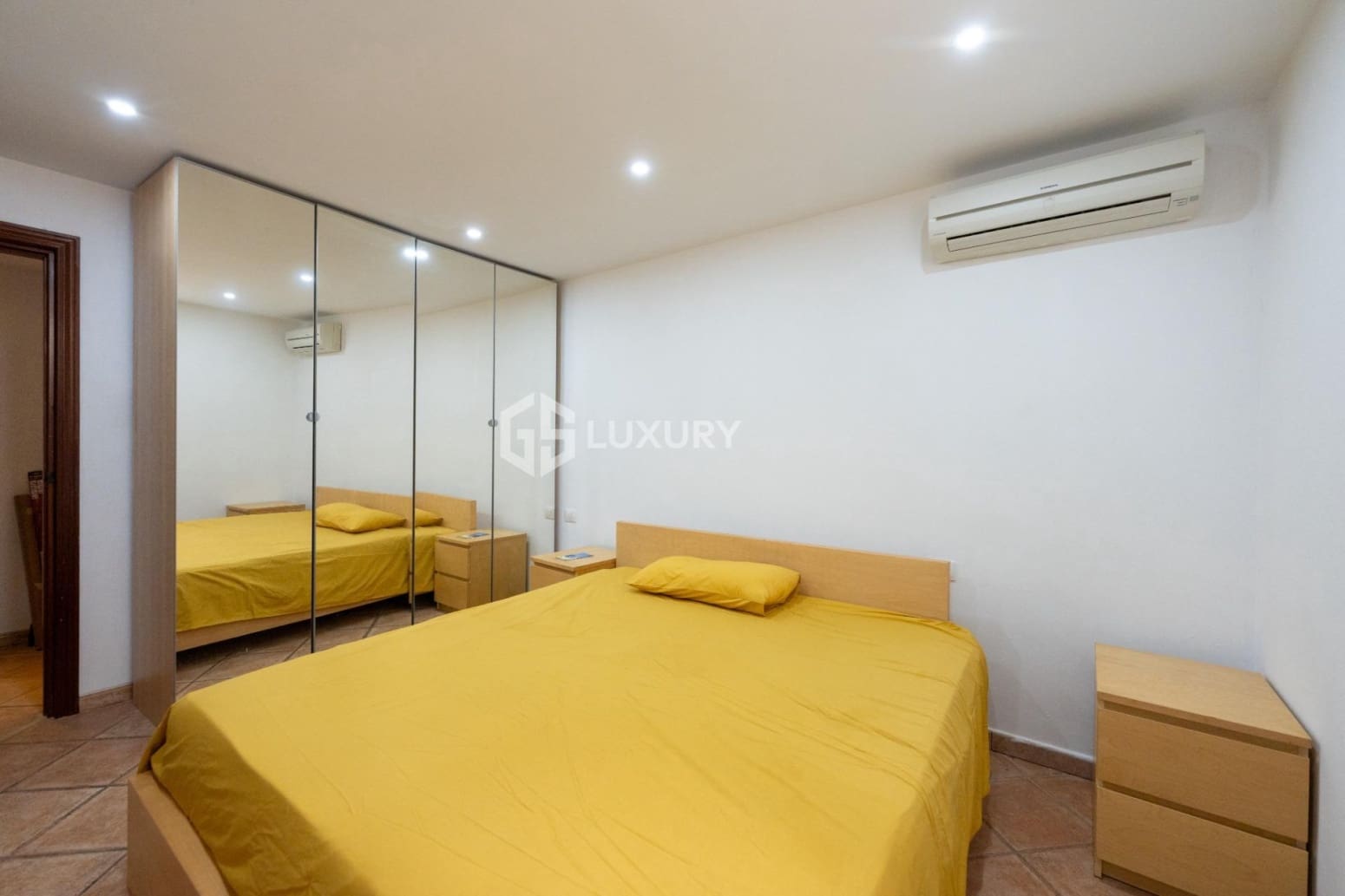 Chalet de 8 habitaciones en San Miguel de Abona en venta con garaje - 1.800.000 € (Ref: 9676146)