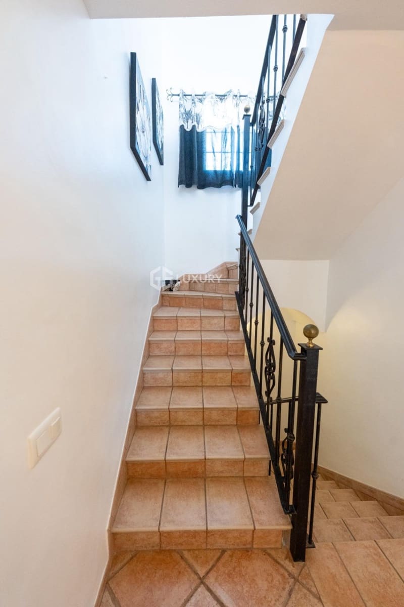 Chalet de 8 habitaciones en San Miguel de Abona en venta con garaje - 1.800.000 € (Ref: 9676146)