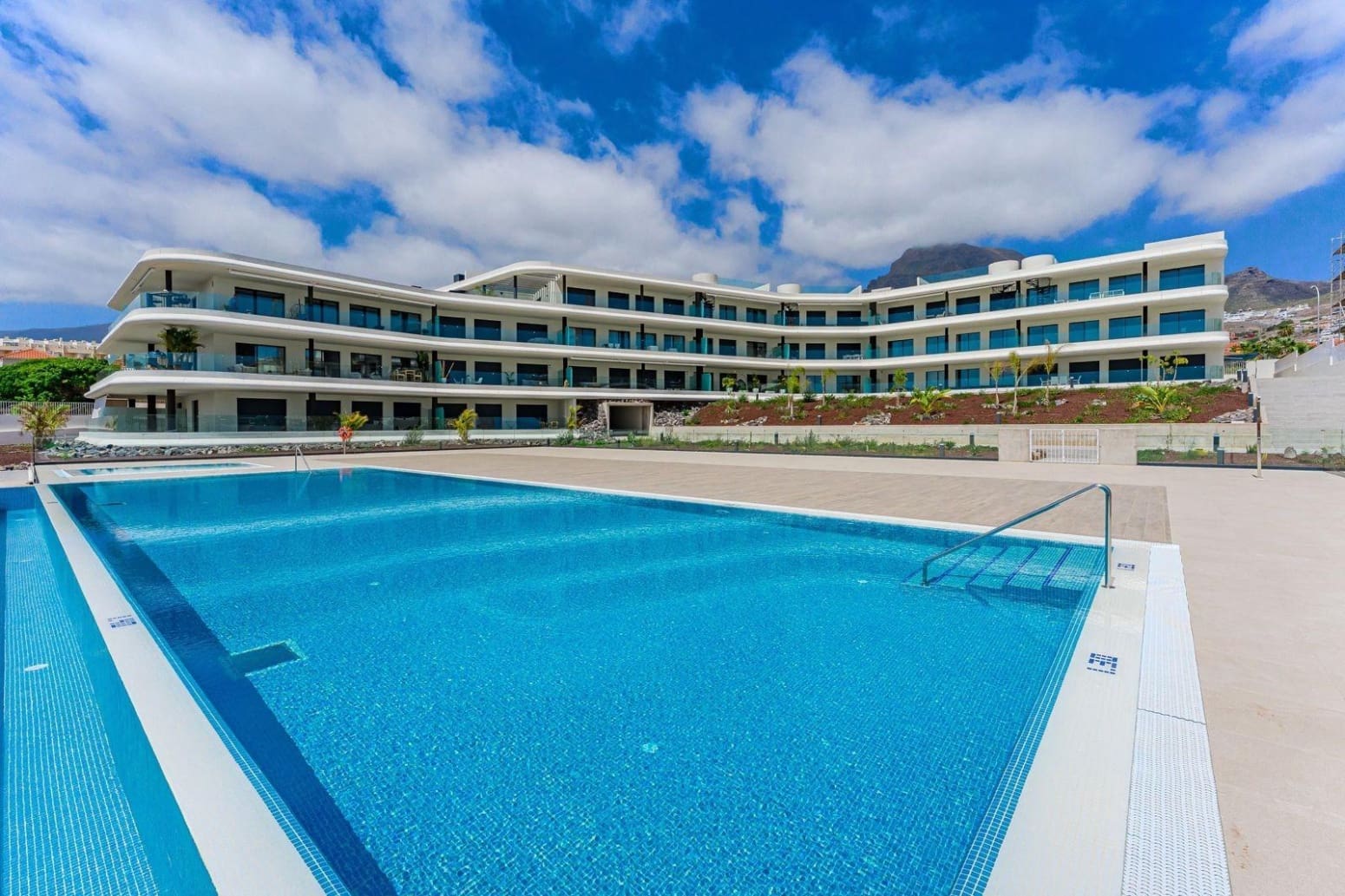 3 Zimmer Wohnung zu verkaufen in Adeje mit Garage - 1.295.000 € (Ref: 9676148)