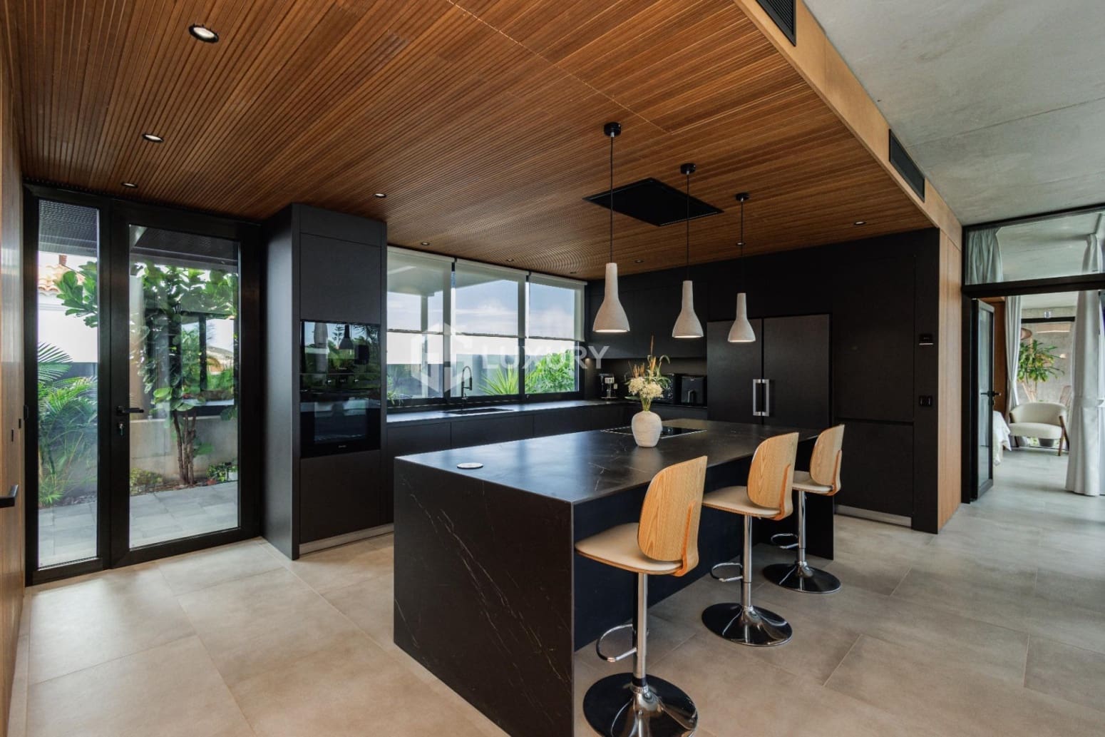 4 Zimmer Villa zu verkaufen in Adeje mit Garage - 5.500.000 € (Ref: 9676149)