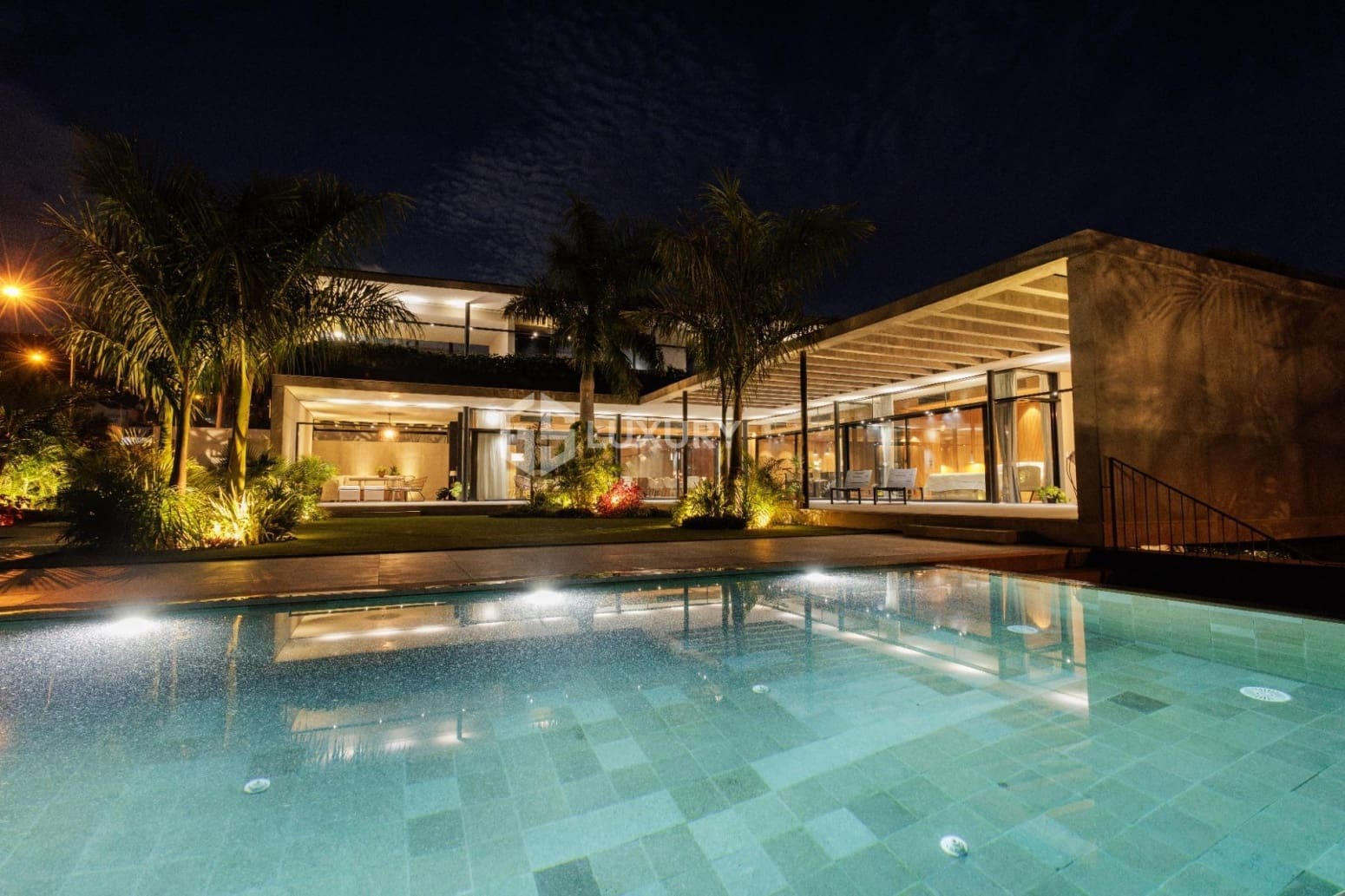 4 Zimmer Villa zu verkaufen in Adeje mit Garage - 5.500.000 € (Ref: 9676149)