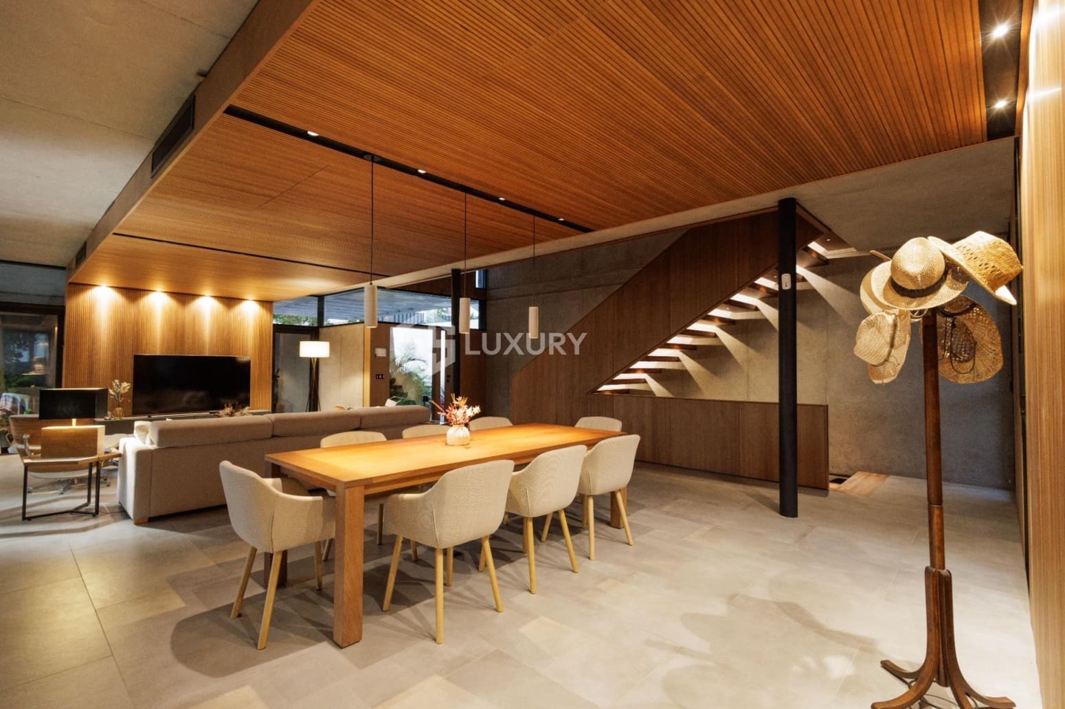 4 Zimmer Villa zu verkaufen in Adeje mit Garage - 5.500.000 € (Ref: 9676149)