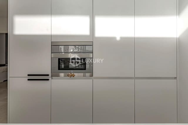 3 soveværelse Villa til salg i La Caleta Adeje, Adeje med garage - € 1.395.000 (Ref: 9676150)