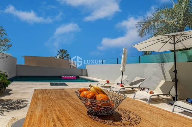 3 soveværelse Villa til salg i La Caleta Adeje, Adeje med garage - € 1.395.000 (Ref: 9676150)