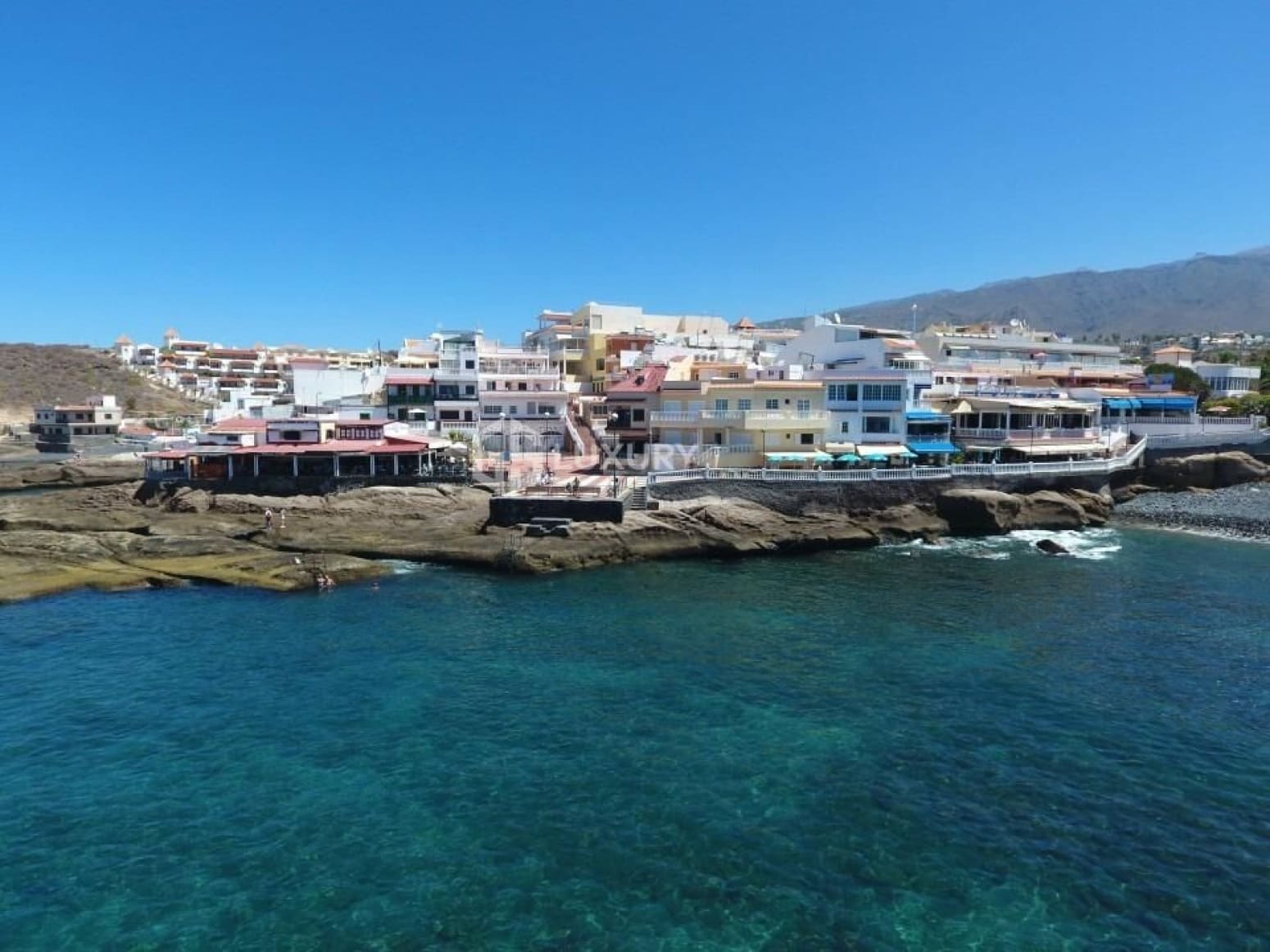 Chalet de 6 habitaciones en Adeje en venta con garaje - 5.950.000 € (Ref: 9676153)