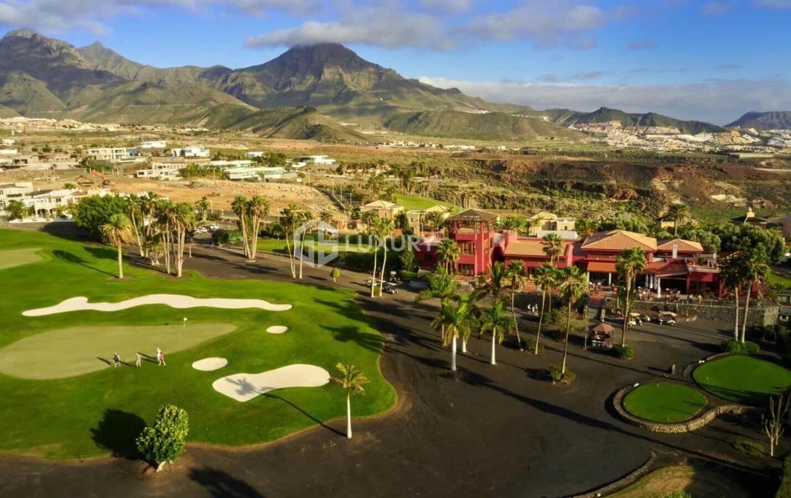 Chalet de 6 habitaciones en Adeje en venta con garaje - 5.950.000 € (Ref: 9676153)