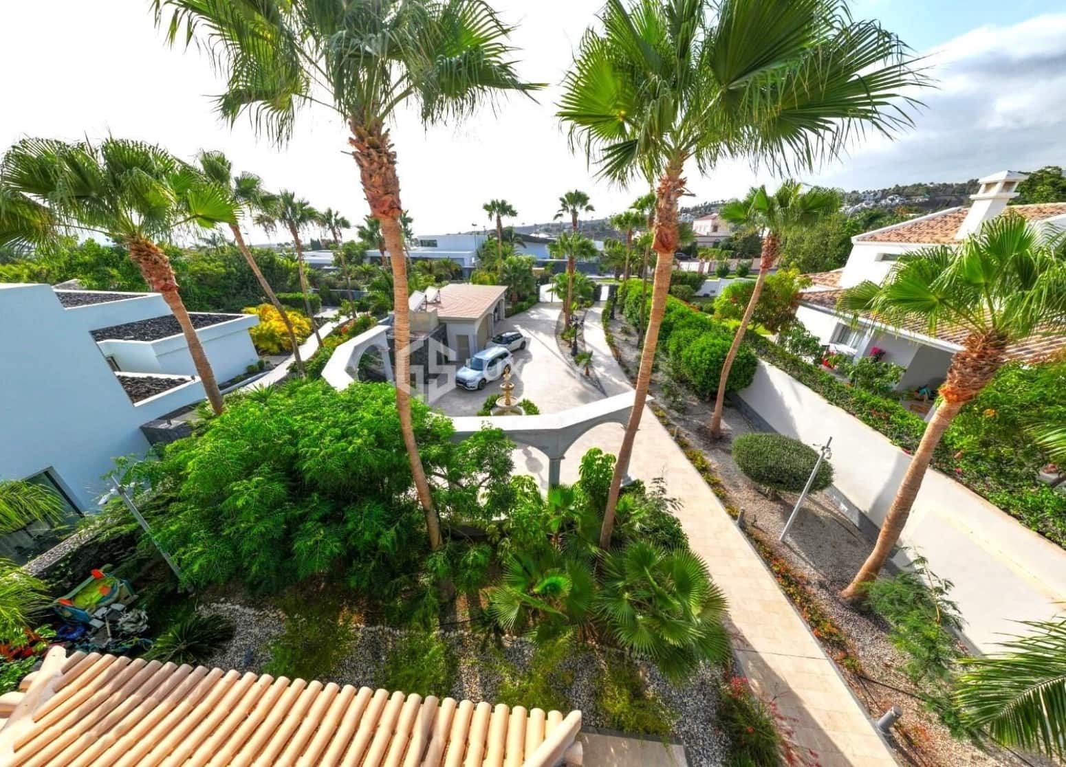 Chalet de 6 habitaciones en Adeje en venta con garaje - 5.950.000 € (Ref: 9676153)