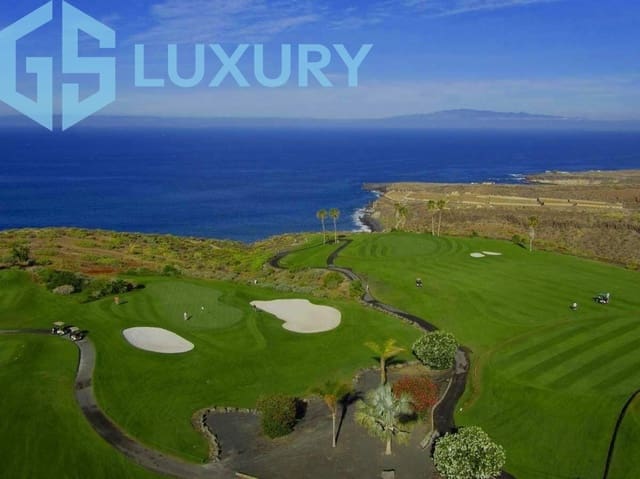 Bouwgrond te koop in La Caleta Adeje, Adeje - € 50.000.000 (Ref: 9676154)