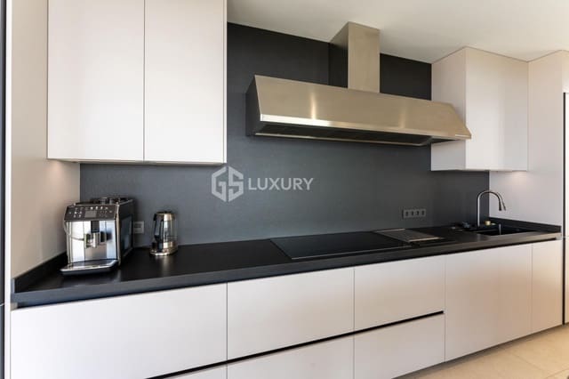 6 bedroom Villa for sale in San Eugenio Alto, Adeje with garage - € 5,900,000 (Ref: 9676159)