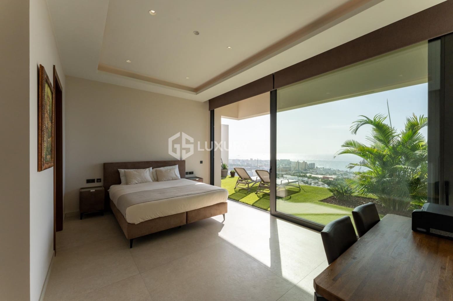 6 bedroom Villa for sale in Adeje with garage - € 5,900,000 (Ref: 9676159)