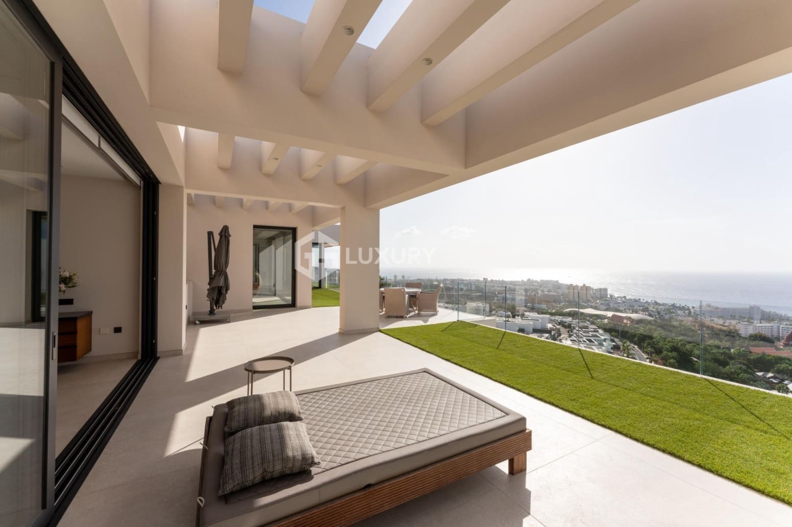 6 bedroom Villa for sale in Adeje with garage - € 5,900,000 (Ref: 9676159)