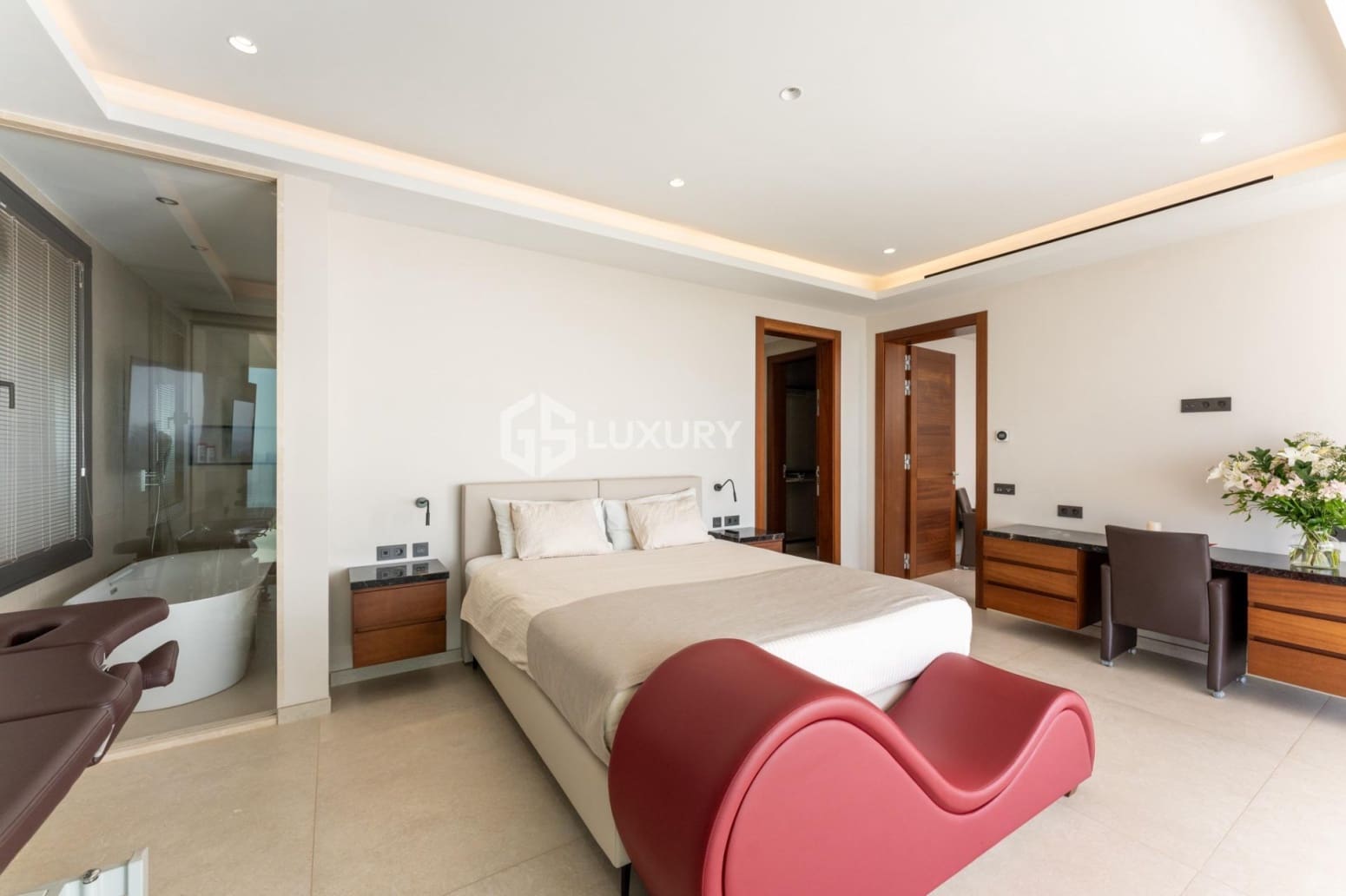 6 bedroom Villa for sale in Adeje with garage - € 5,900,000 (Ref: 9676159)