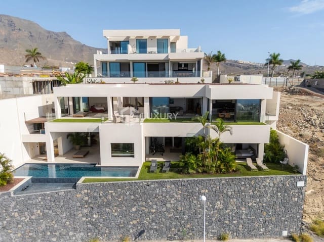 6 bedroom Villa for sale in San Eugenio Alto, Adeje with garage - € 5,900,000 (Ref: 9676159)