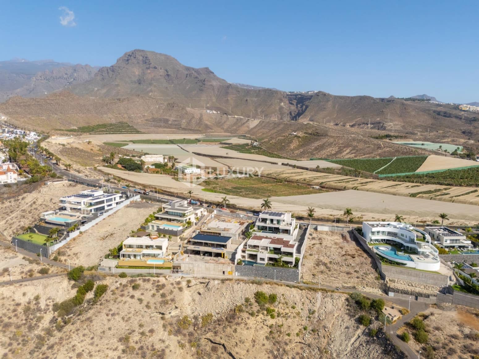 6 bedroom Villa for sale in Adeje with garage - € 5,900,000 (Ref: 9676159)