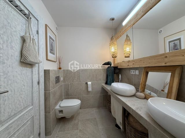 2 makuuhuone Asunto myytävänä paikassa Torviscas Centro y Alto, Adeje mukana 
autotalli - 449 000 € (Ref: 9676160)