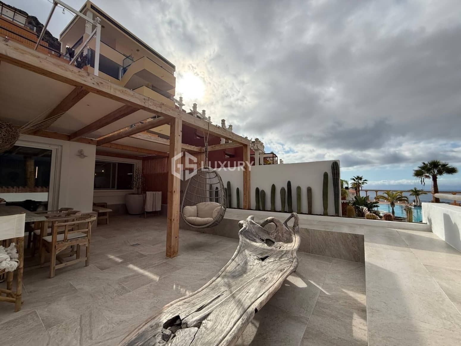 2 bedroom Flat for sale in Adeje with garage - € 449,000 (Ref: 9676160)