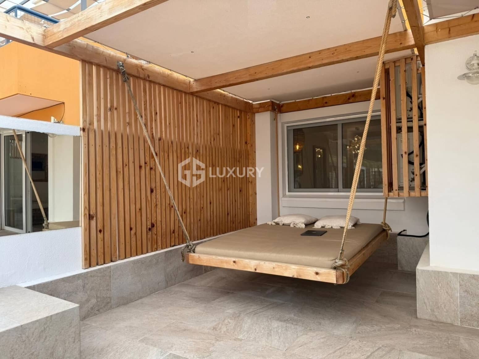 2 bedroom Flat for sale in Adeje with garage - € 449,000 (Ref: 9676160)