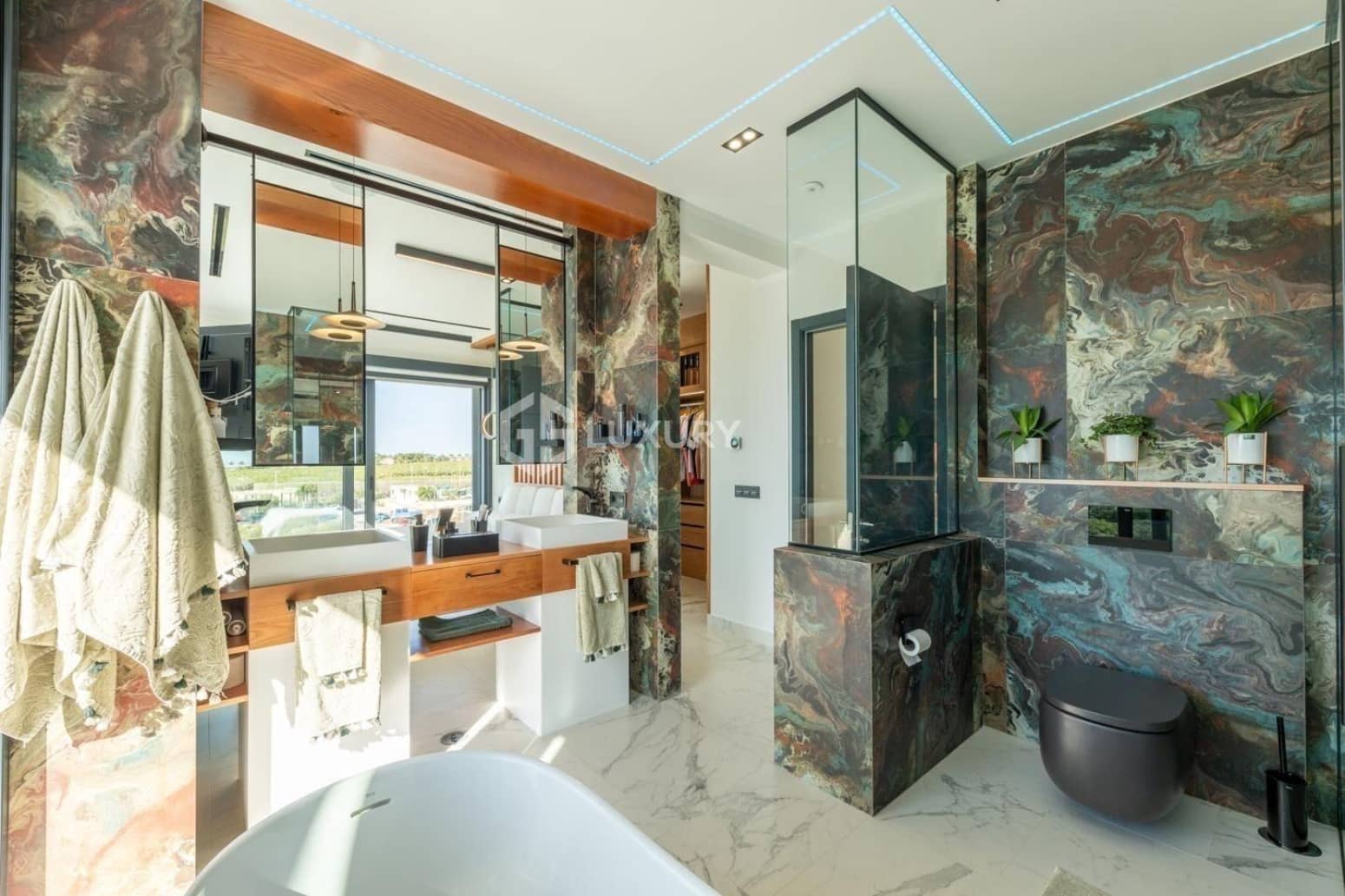 Chalet de 4 habitaciones en Adeje en venta con garaje - 3.500.000 € (Ref: 9676161)