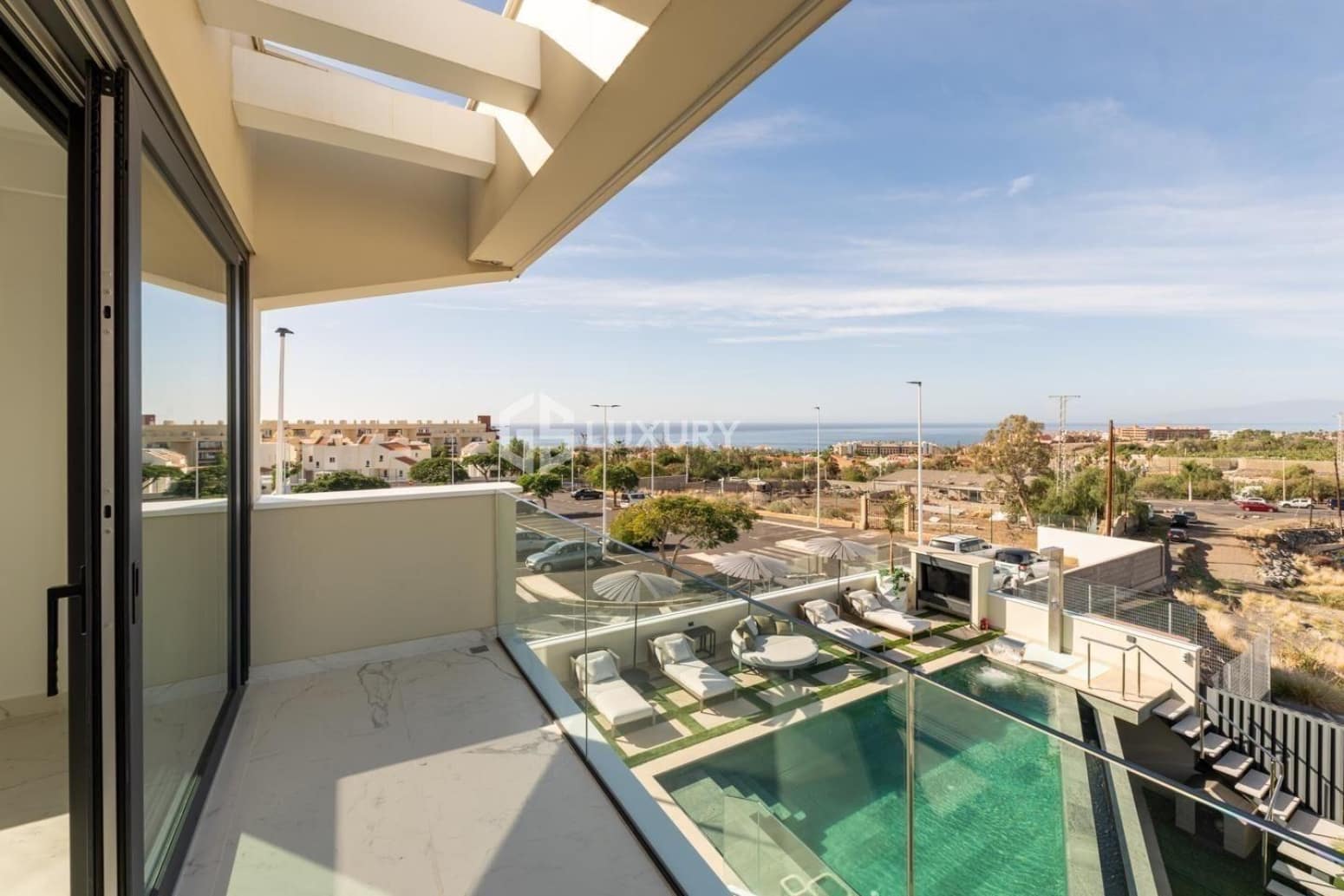 Chalet de 4 habitaciones en Adeje en venta con garaje - 3.500.000 € (Ref: 9676161)