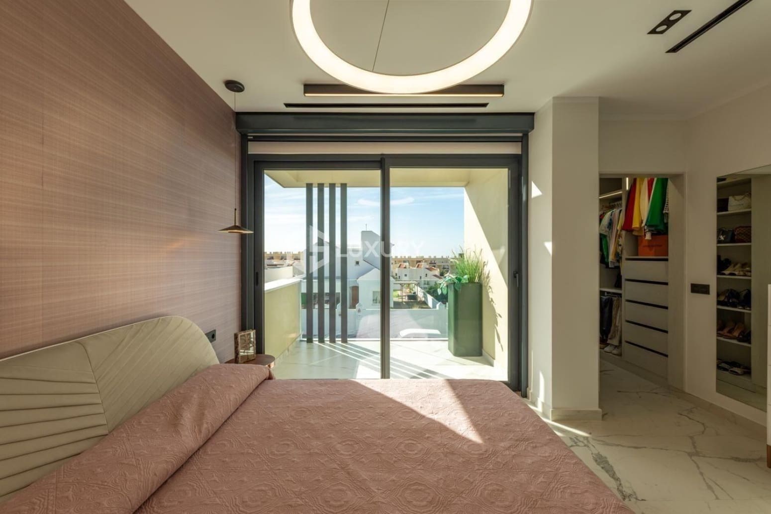 Chalet de 4 habitaciones en Adeje en venta con garaje - 3.500.000 € (Ref: 9676161)