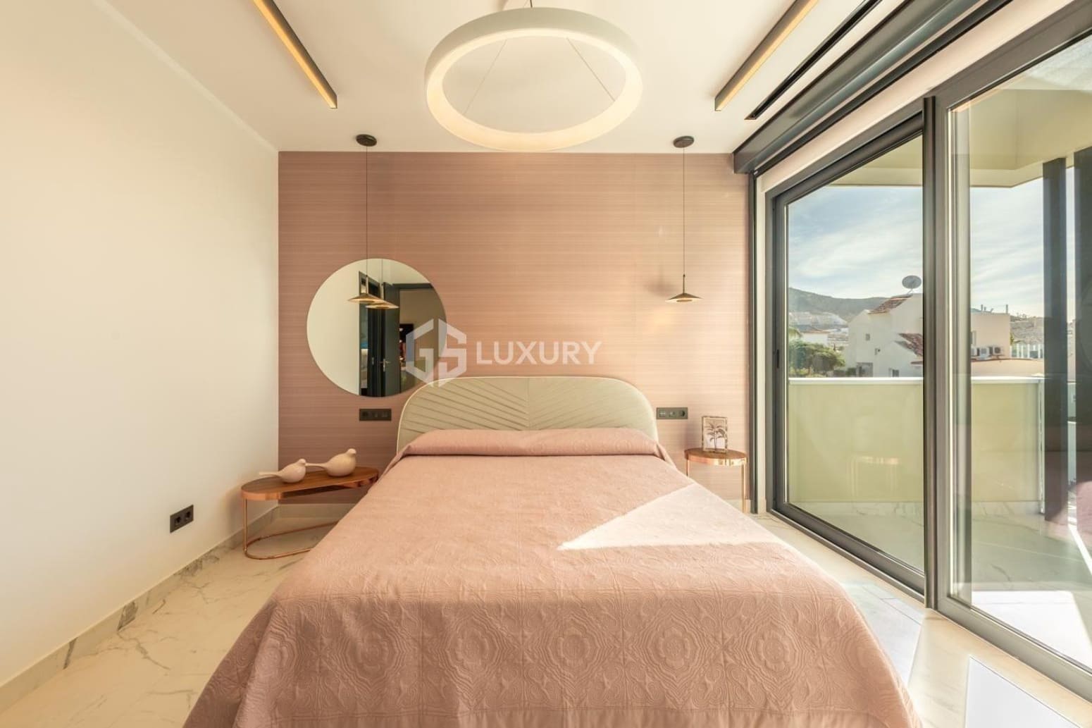 Chalet de 4 habitaciones en Adeje en venta con garaje - 3.500.000 € (Ref: 9676161)