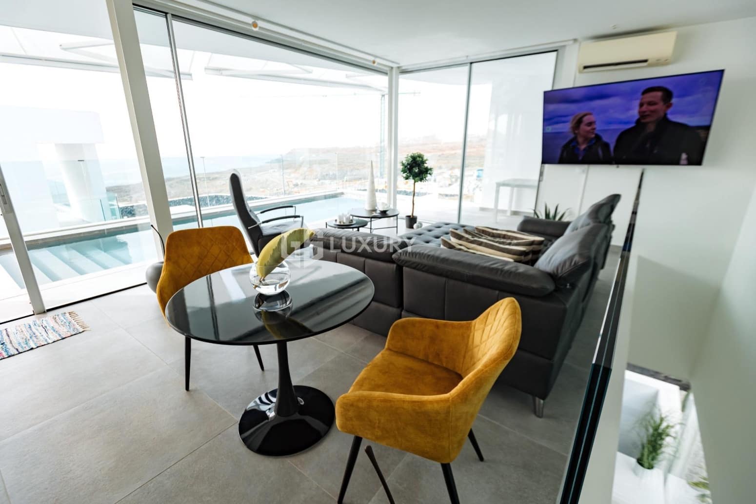 4 makuuhuone Huvila myytävänä paikassa Adeje mukana 
autotalli - 1 490 000 € (Ref: 9676164)