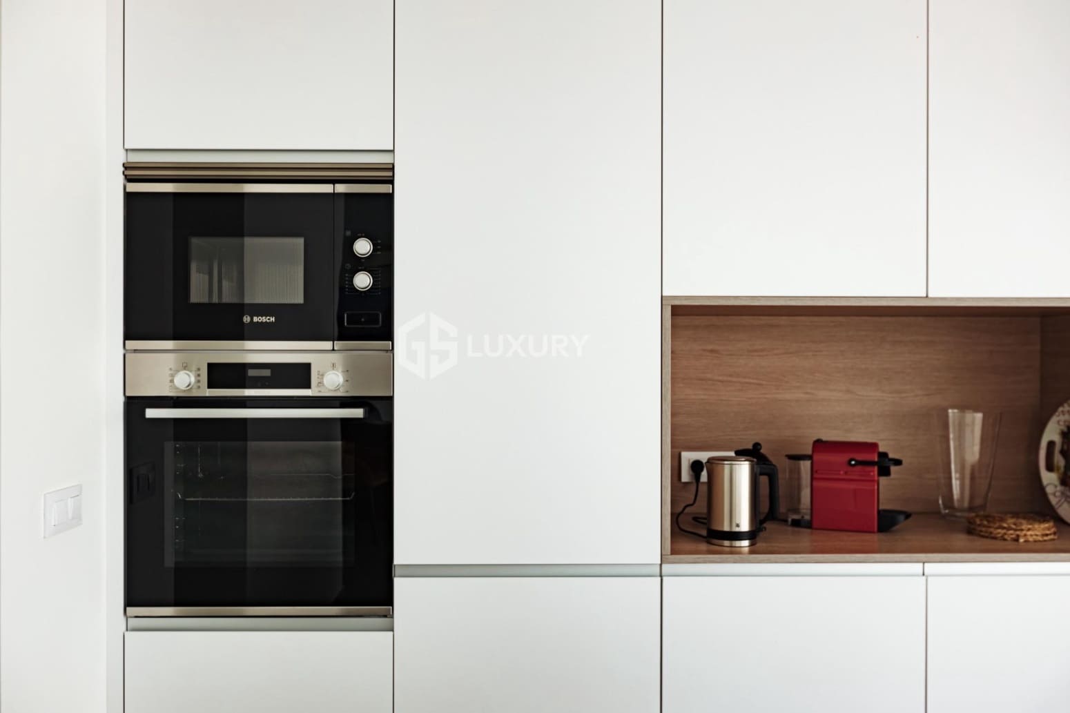 4 makuuhuone Huvila myytävänä paikassa Adeje mukana 
autotalli - 1 490 000 € (Ref: 9676164)