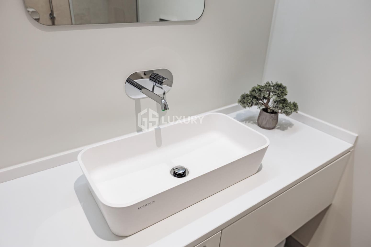 4 makuuhuone Huvila myytävänä paikassa Adeje mukana 
autotalli - 1 490 000 € (Ref: 9676164)