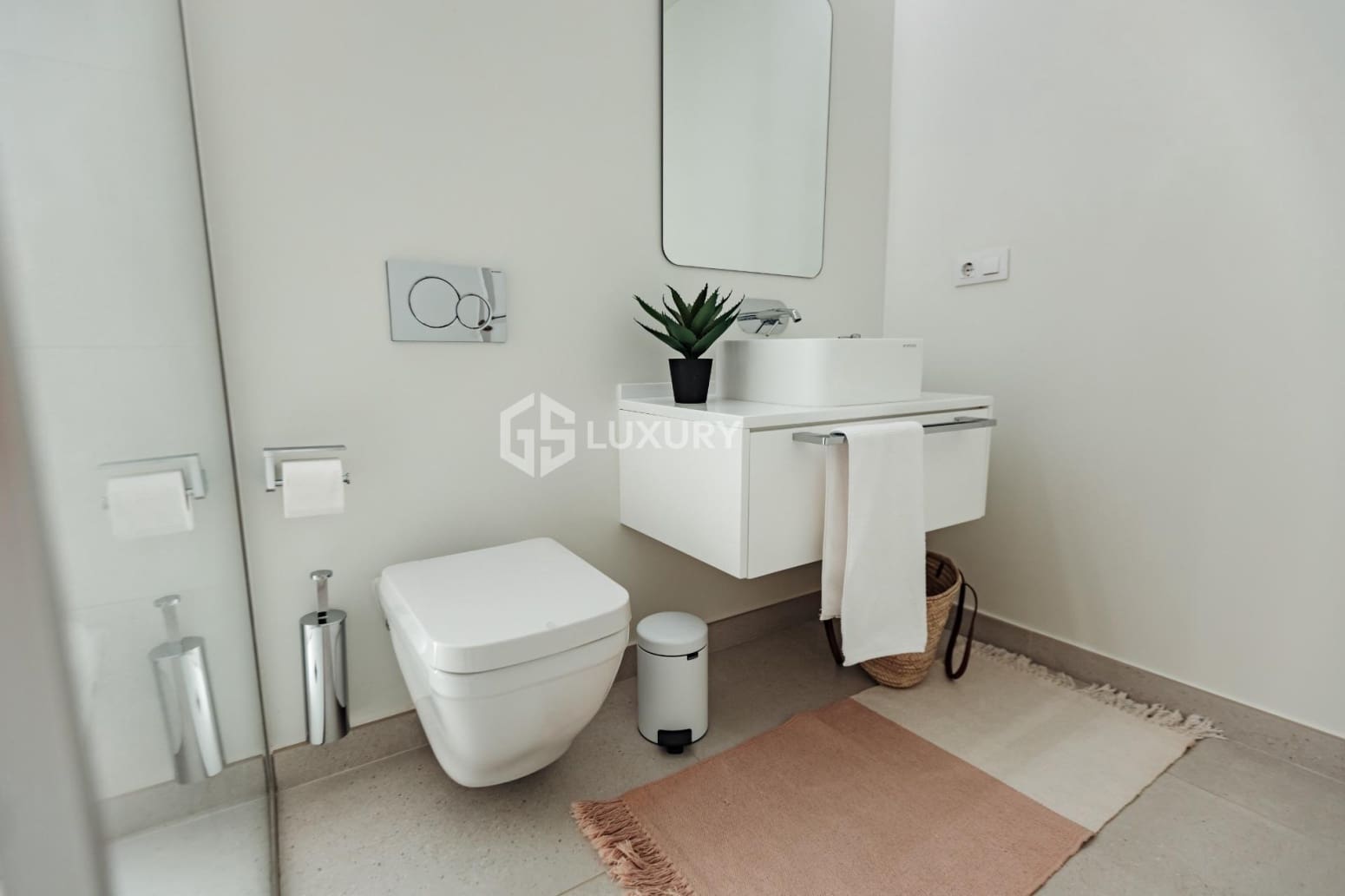 4 makuuhuone Huvila myytävänä paikassa Adeje mukana 
autotalli - 1 490 000 € (Ref: 9676164)