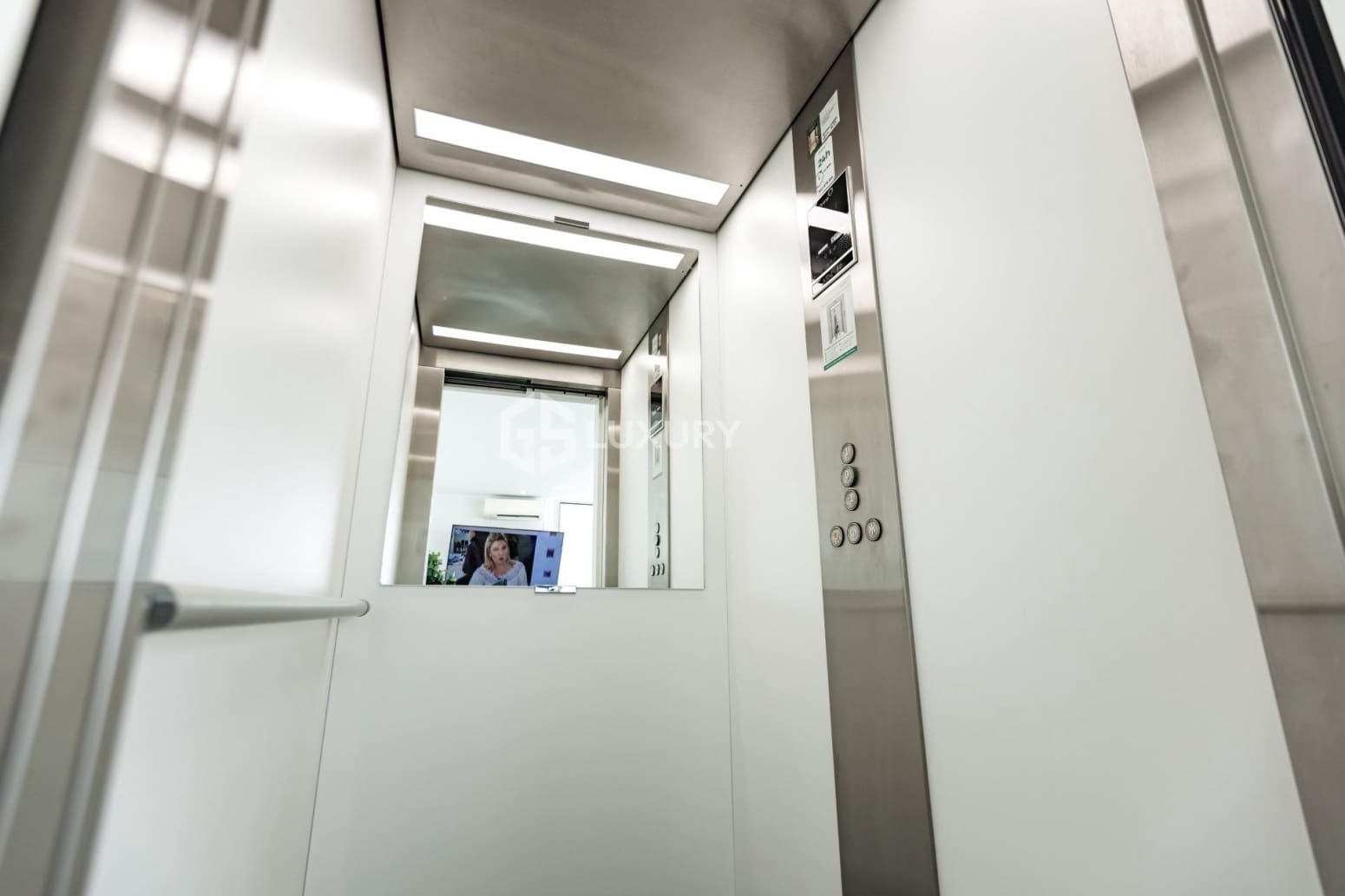 4 makuuhuone Huvila myytävänä paikassa Adeje mukana 
autotalli - 1 490 000 € (Ref: 9676164)