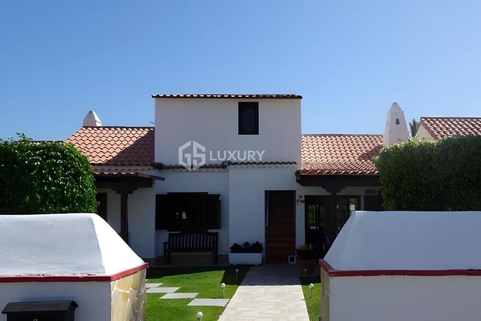 Chalet de 3 habitaciones en San Miguel de Abona en venta con garaje - 699.000 € (Ref: 9676168)