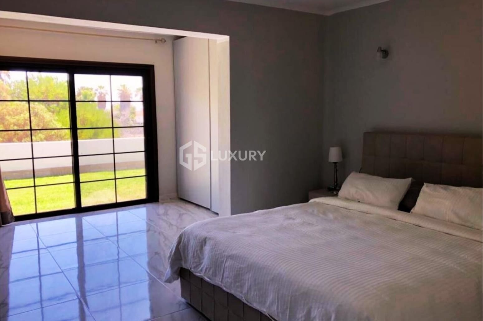 Chalet de 3 habitaciones en San Miguel de Abona en venta con garaje - 699.000 € (Ref: 9676168)