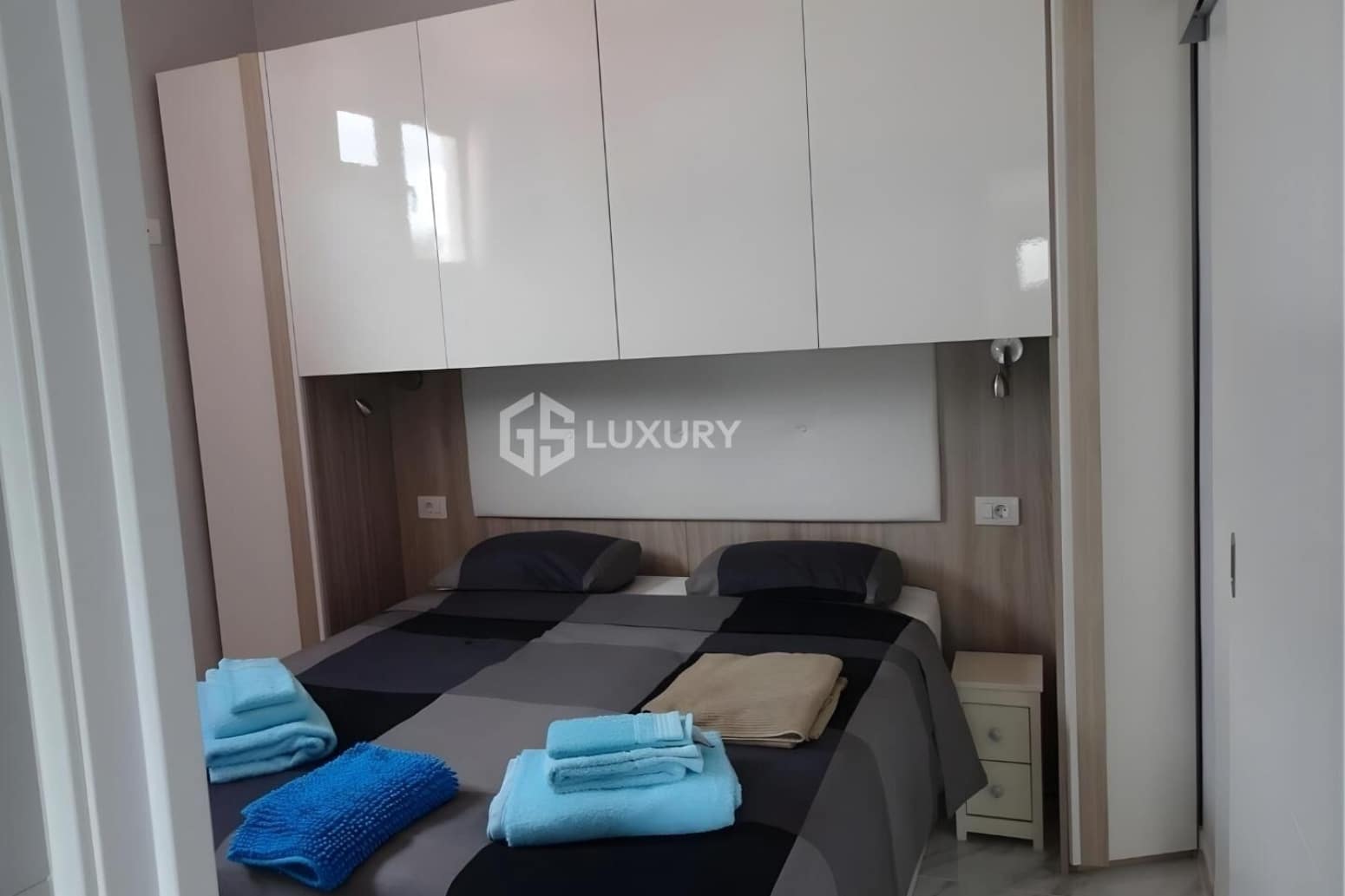 Chalet de 3 habitaciones en San Miguel de Abona en venta con garaje - 699.000 € (Ref: 9676168)