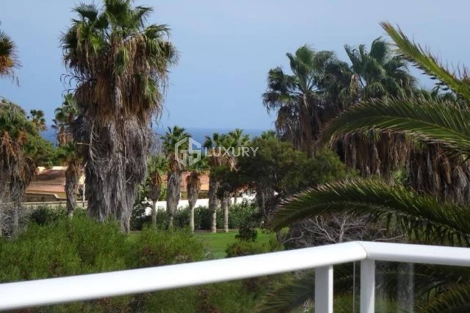 Chalet de 3 habitaciones en San Miguel de Abona en venta con garaje - 699.000 € (Ref: 9676168)