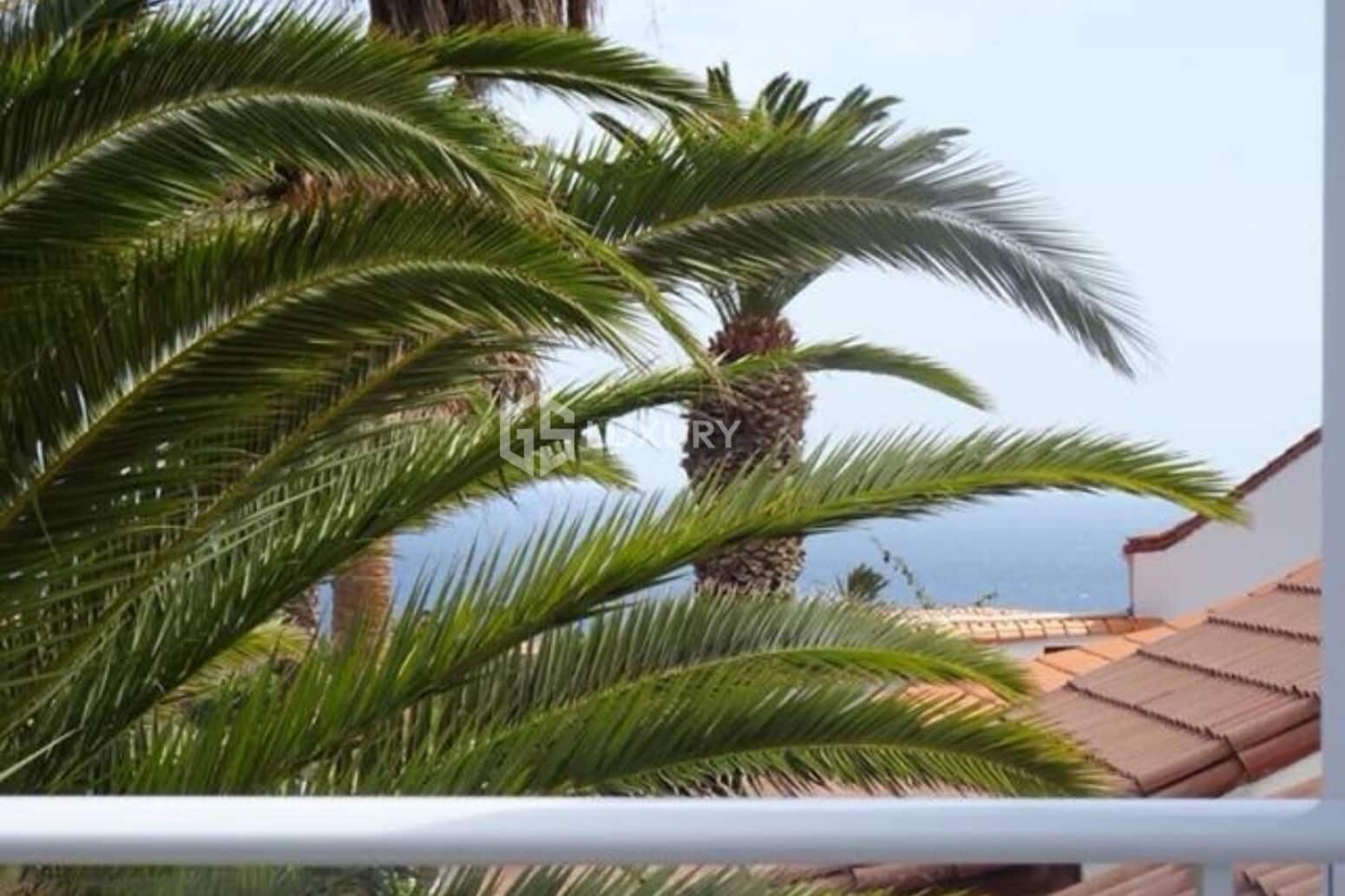 Chalet de 3 habitaciones en San Miguel de Abona en venta con garaje - 699.000 € (Ref: 9676168)