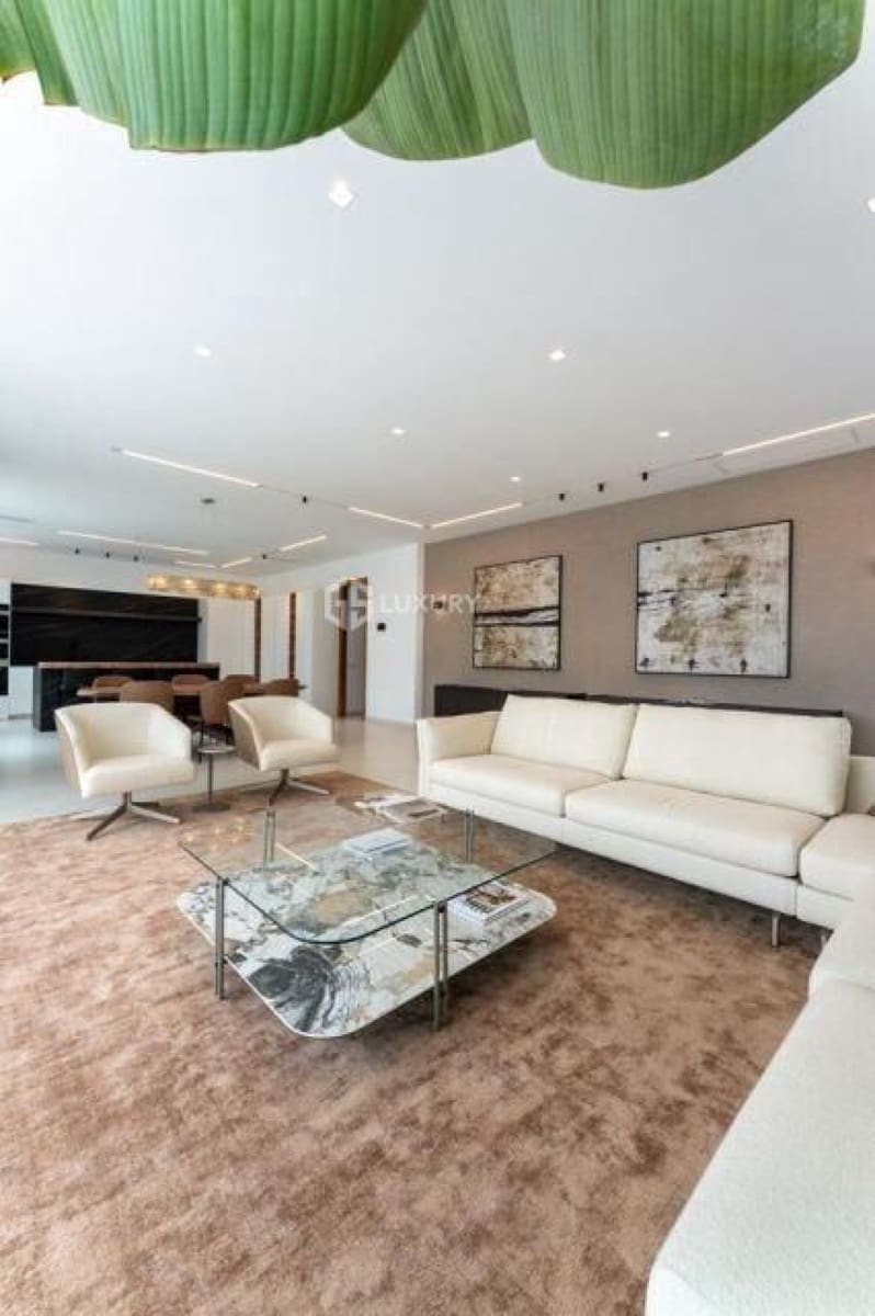 5 makuuhuone Huvila myytävänä paikassa Adeje mukana 
autotalli - 6 150 000 € (Ref: 9676177)