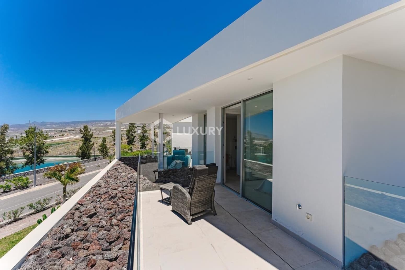 3 sypialnia Willa na sprzedaż w Guia de Isora z garażem - 1 699 000 € (Ref: 9676178)