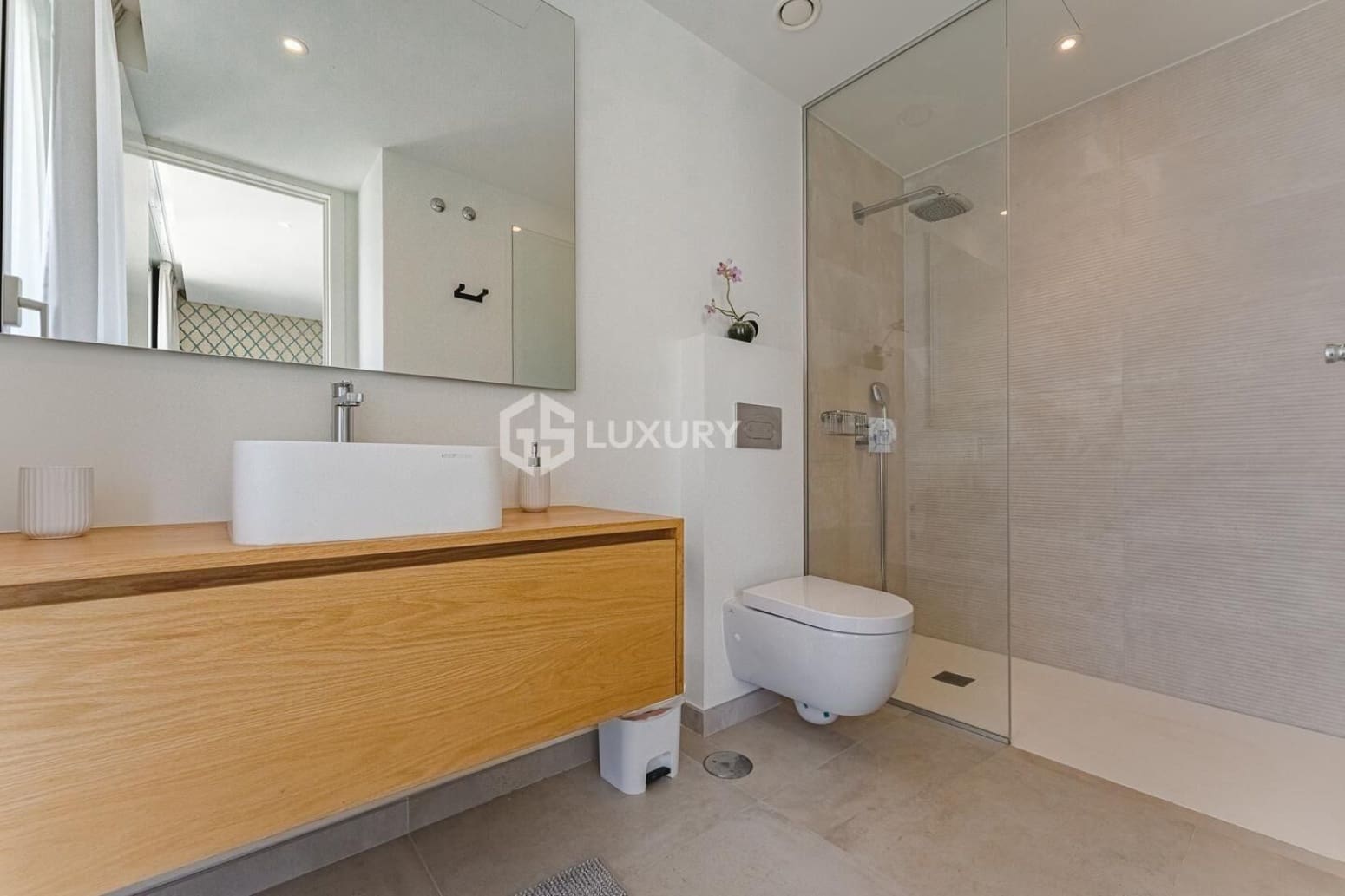 3 sypialnia Willa na sprzedaż w Guia de Isora z garażem - 1 699 000 € (Ref: 9676178)