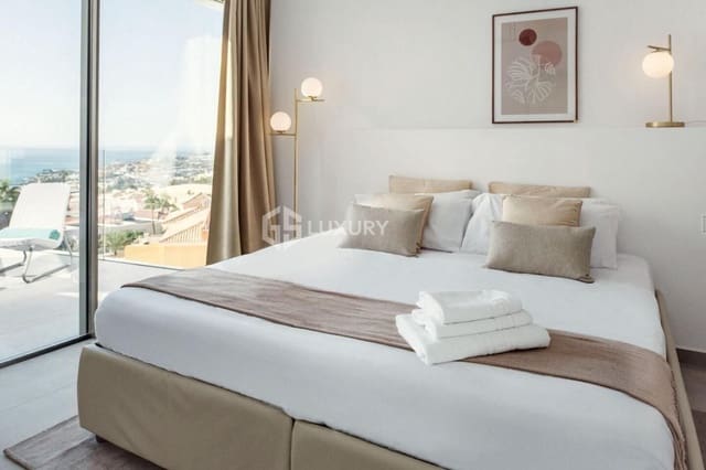 12 slaapkamer Villa te koop in San Eugenio Alto, Adeje met garage - € 6.000.000 (Ref: 9676188)