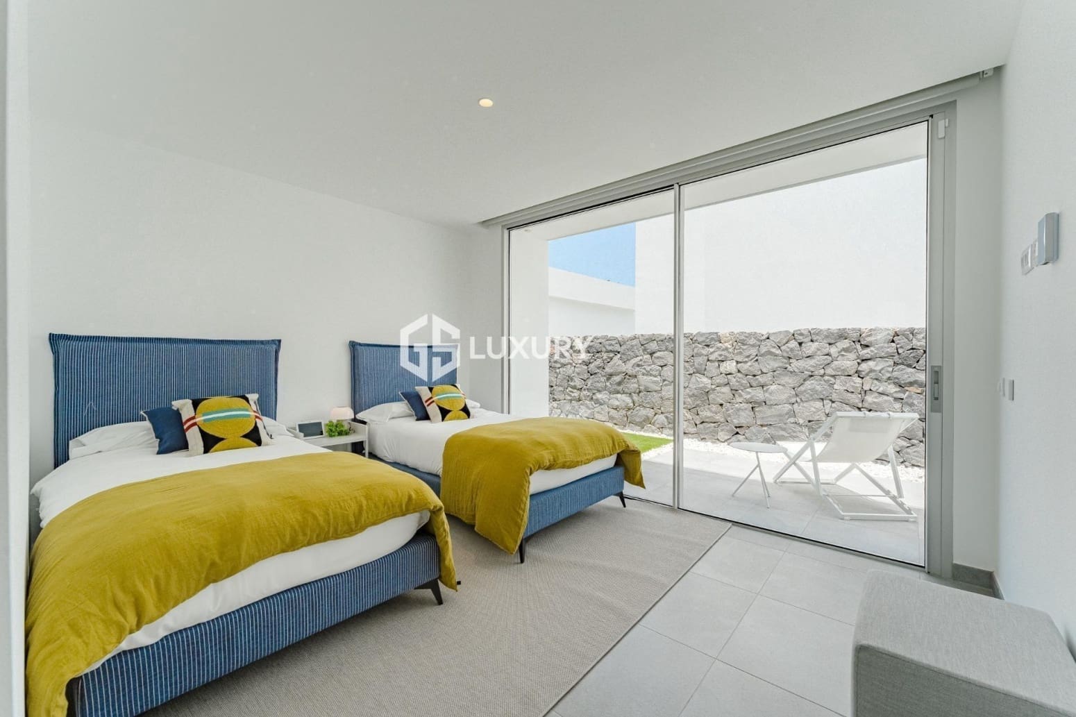 3 slaapkamer Villa te koop in Adeje met garage - € 1.749.000 (Ref: 9676194)