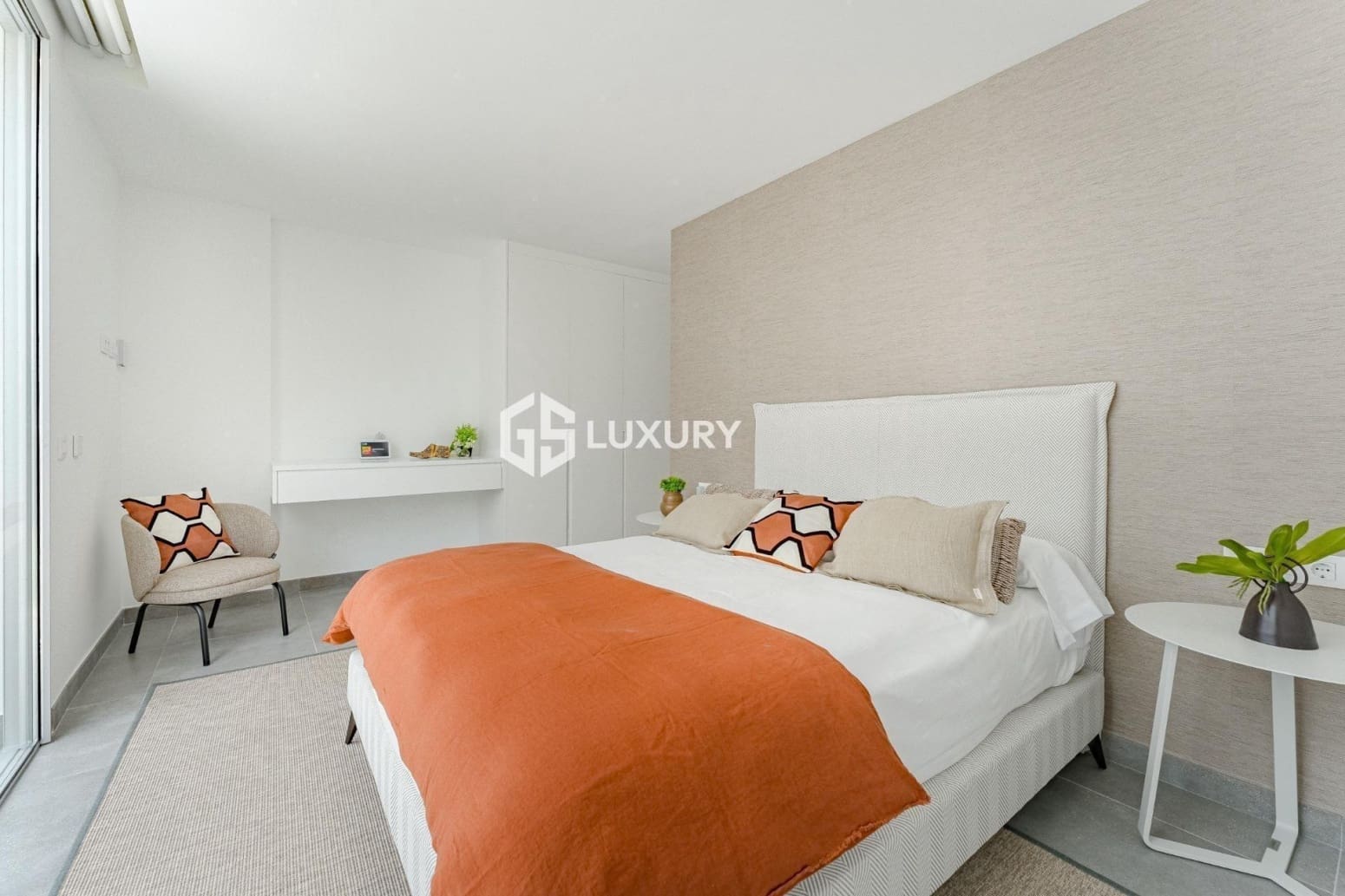 3 bedroom Villa for sale in Adeje with garage - € 1,749,000 (Ref: 9676194)