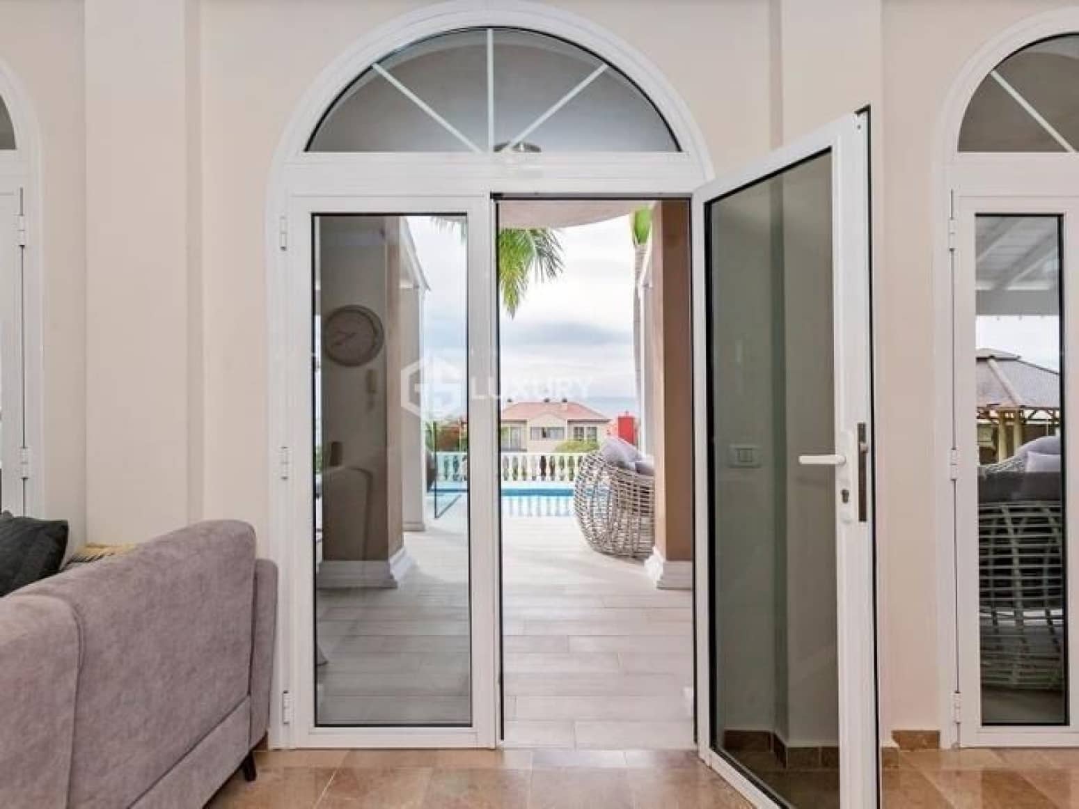 Chalet de 4 habitaciones en Adeje en venta con garaje - 2.150.000 € (Ref: 9676195)