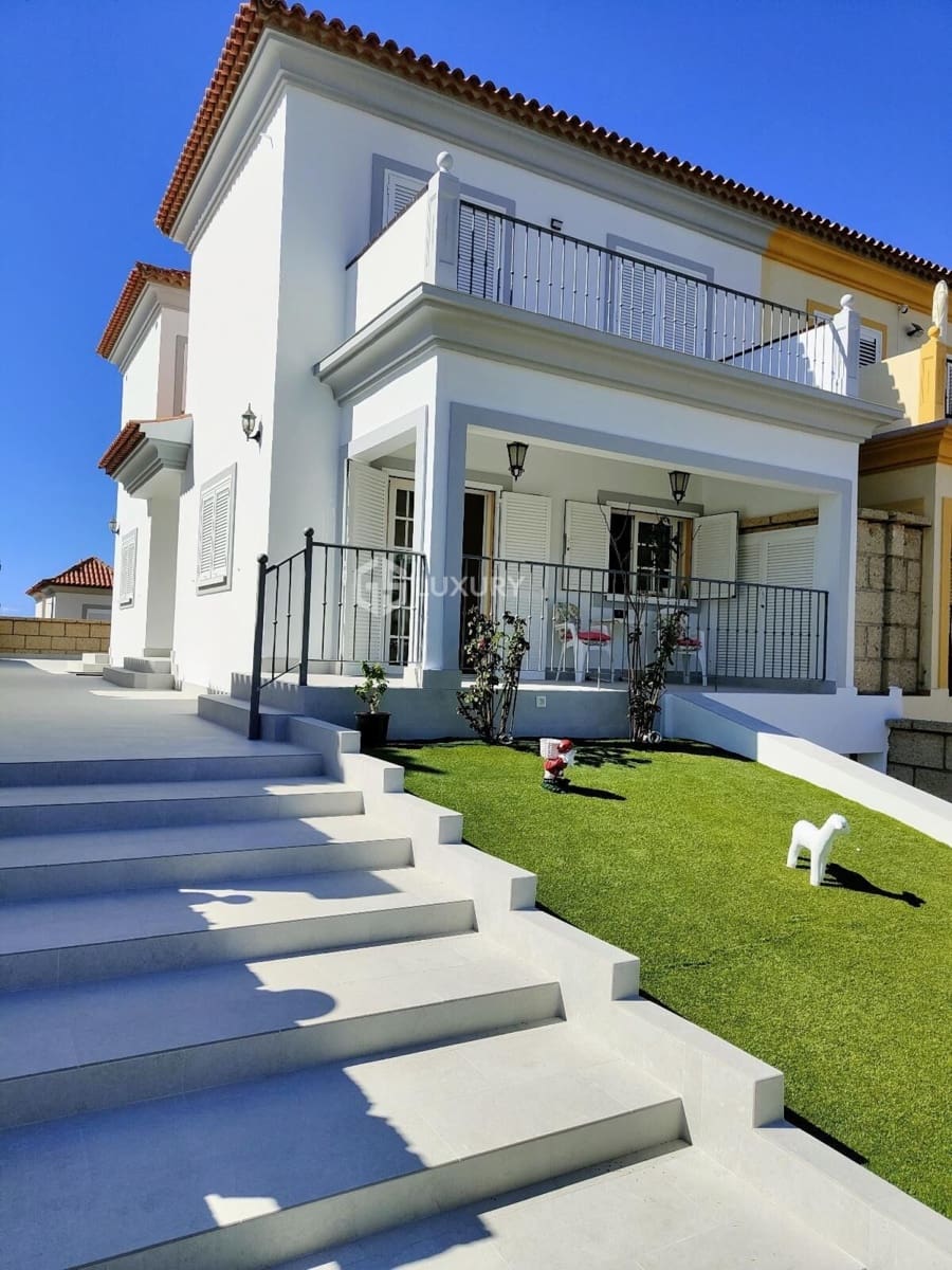 3 quarto Moradia para venda em Adeje com garagem - 1 100 000 € (Ref: 9676196)