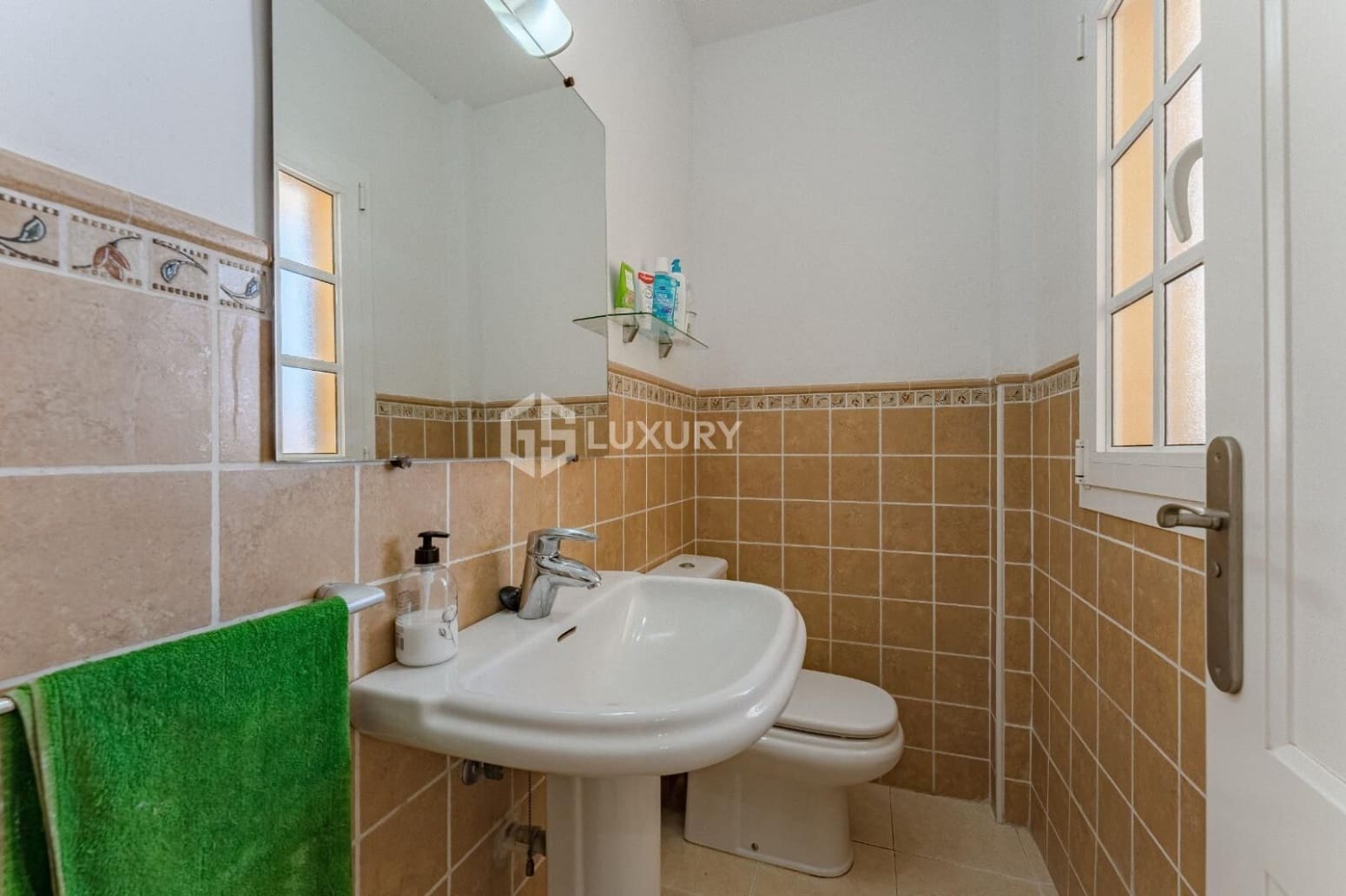 3 quarto Moradia para venda em Adeje com garagem - 1 100 000 € (Ref: 9676196)