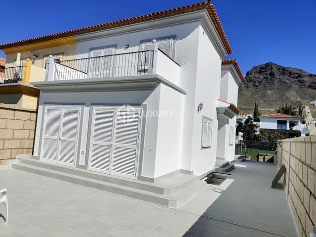 3 chambre Villa/Maison à vendre à Playa de Fañabé Alto, Adeje avec garage - 1 100 000 € (Ref: 9676196)