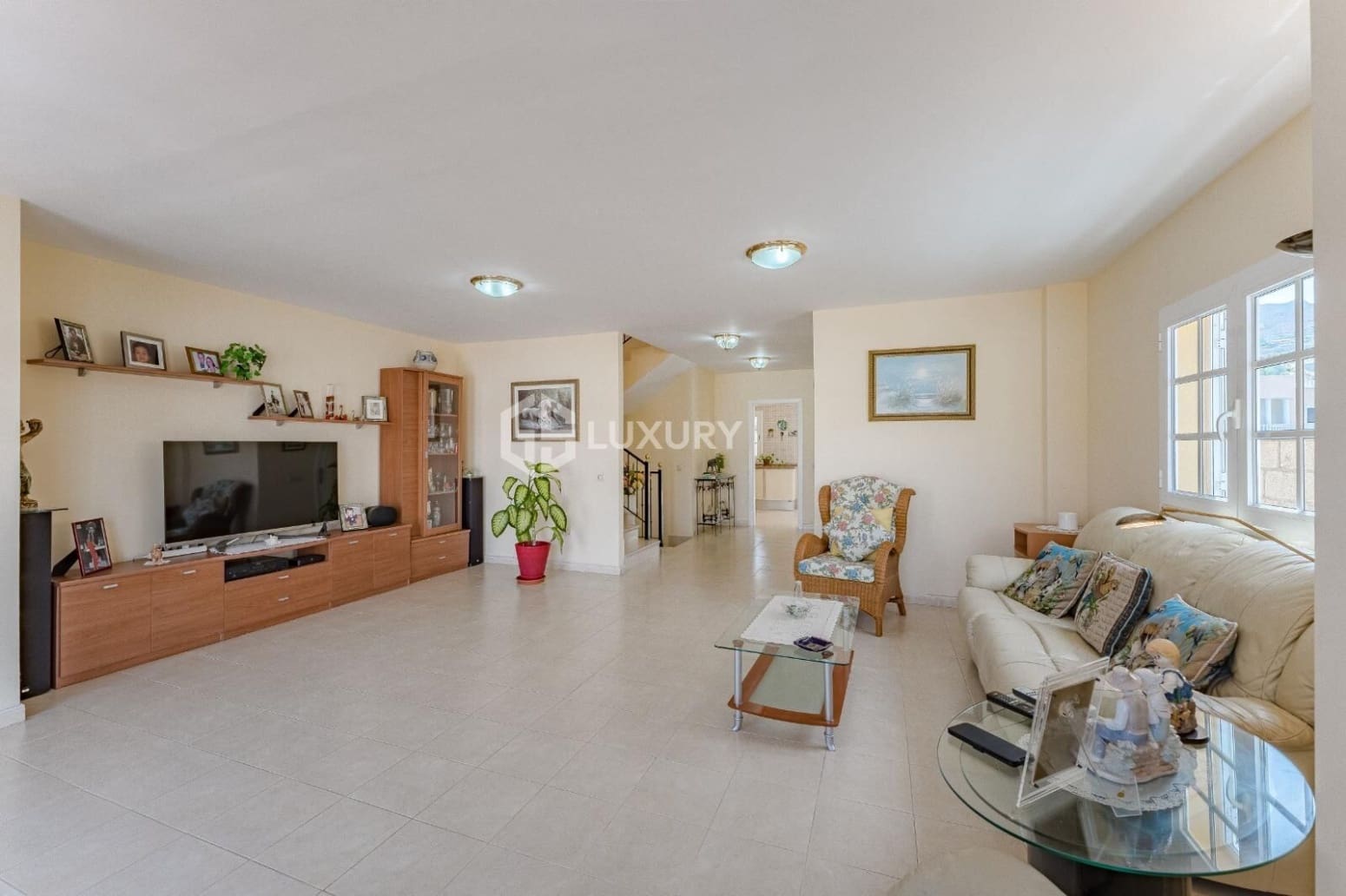 3 quarto Moradia para venda em Adeje com garagem - 1 100 000 € (Ref: 9676197)