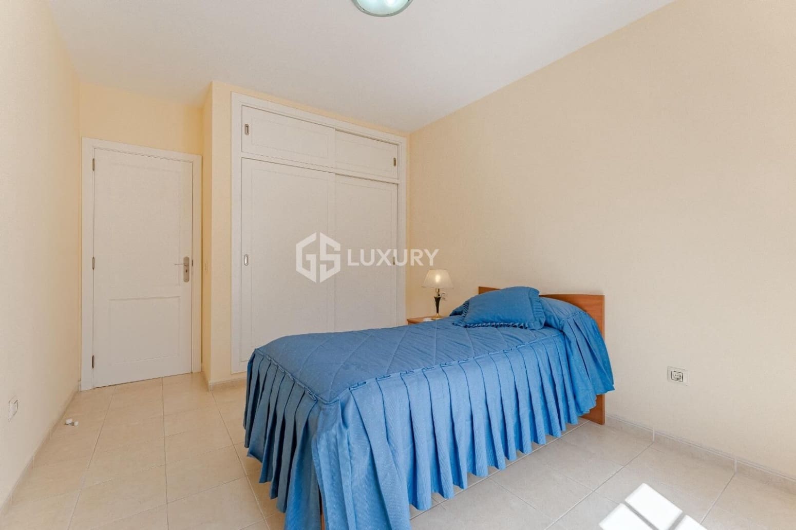 3 quarto Moradia para venda em Adeje com garagem - 1 100 000 € (Ref: 9676197)