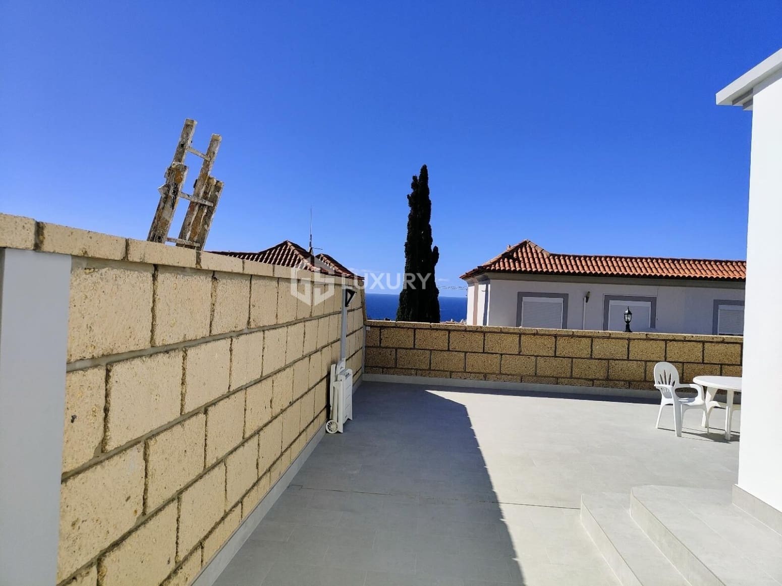 3 quarto Moradia para venda em Adeje com garagem - 1 100 000 € (Ref: 9676197)