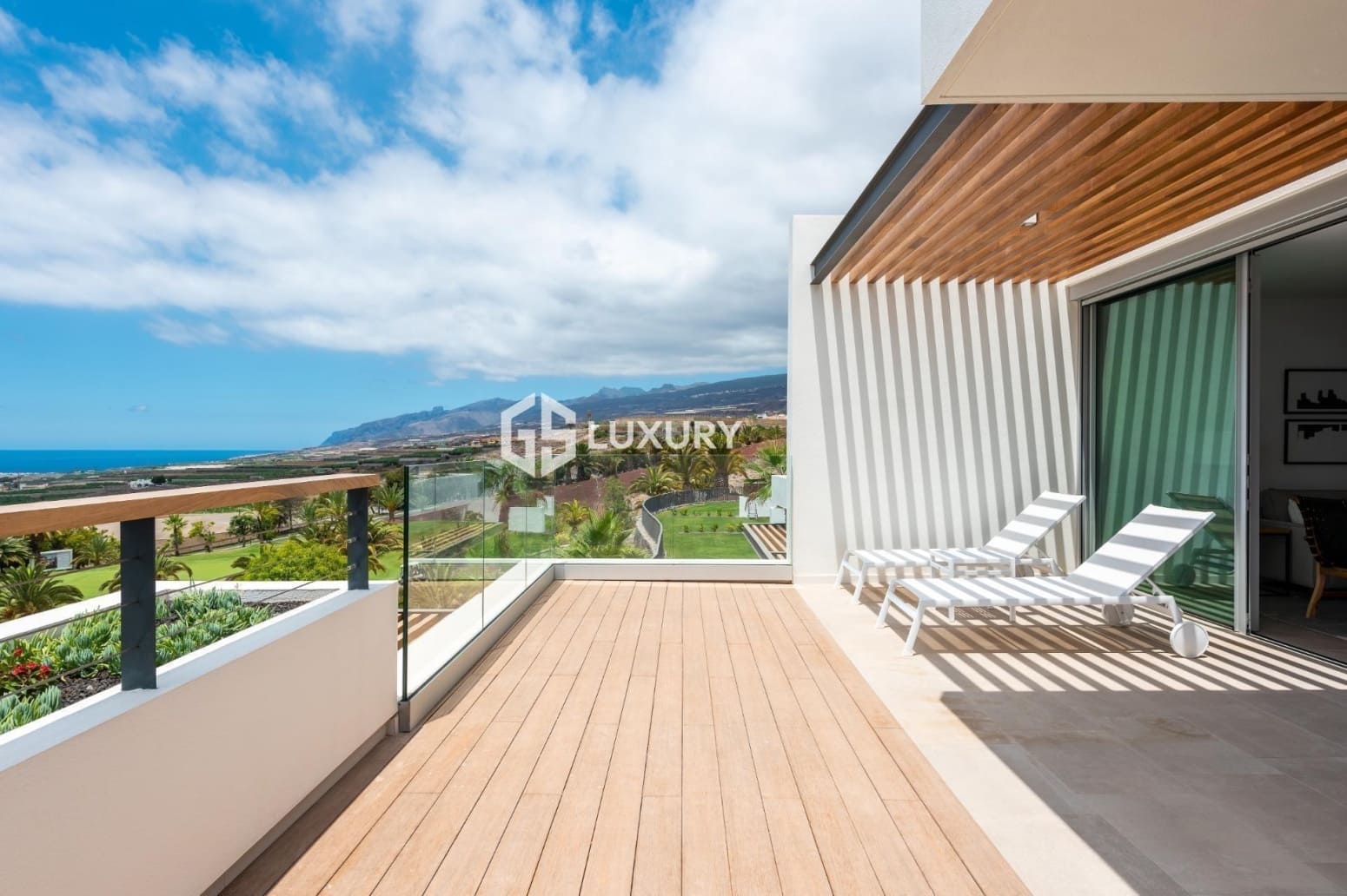 2 quarto Apartamento para venda em Guia de Isora com garagem - 895 000 € (Ref: 9676199)