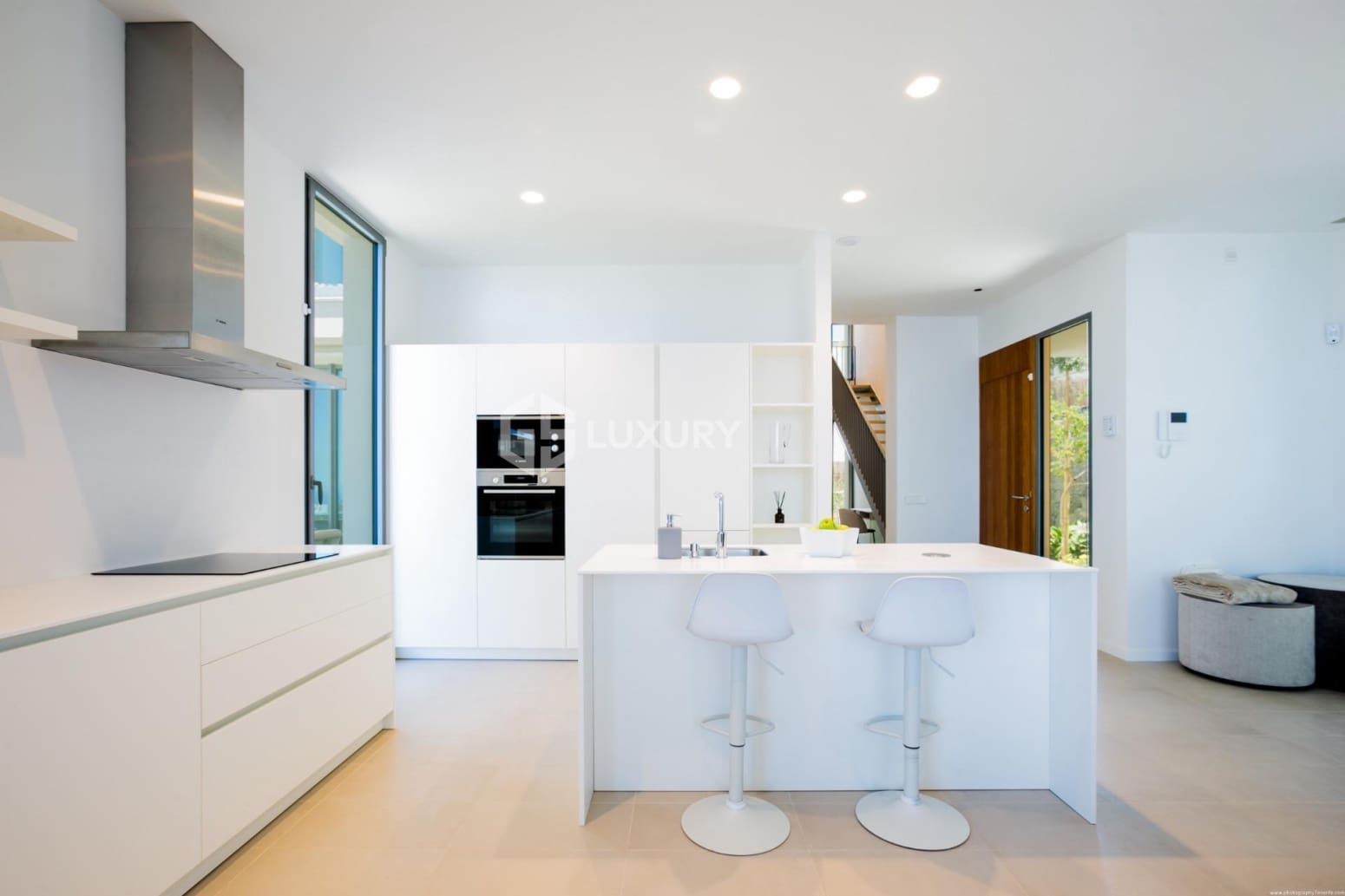 3 Zimmer Villa zu verkaufen in Guia de Isora mit Garage - 1.830.000 € (Ref: 9676546)